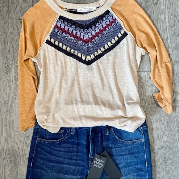 WE THE FREE Spring Bound Crochet Panel Tee Boho Shirt Size XS - Picture 4 of 6